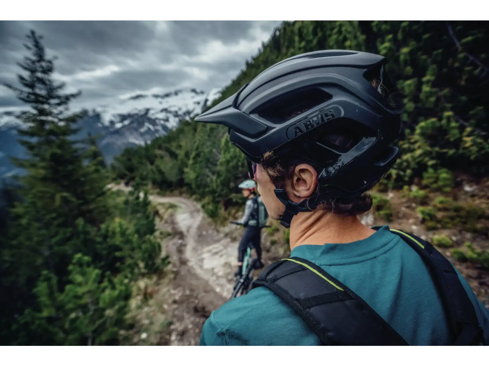 Abus Cliffhanger MTB prilba Midnight Blue