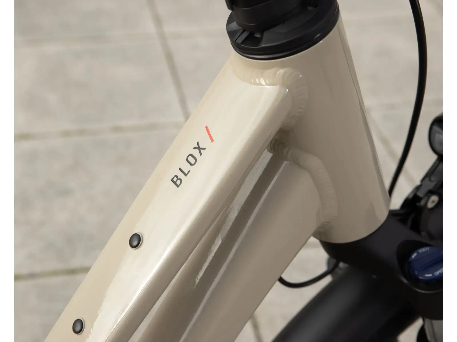 Superior Blox 6.5 T MS mestský bicykel Gloss Dust