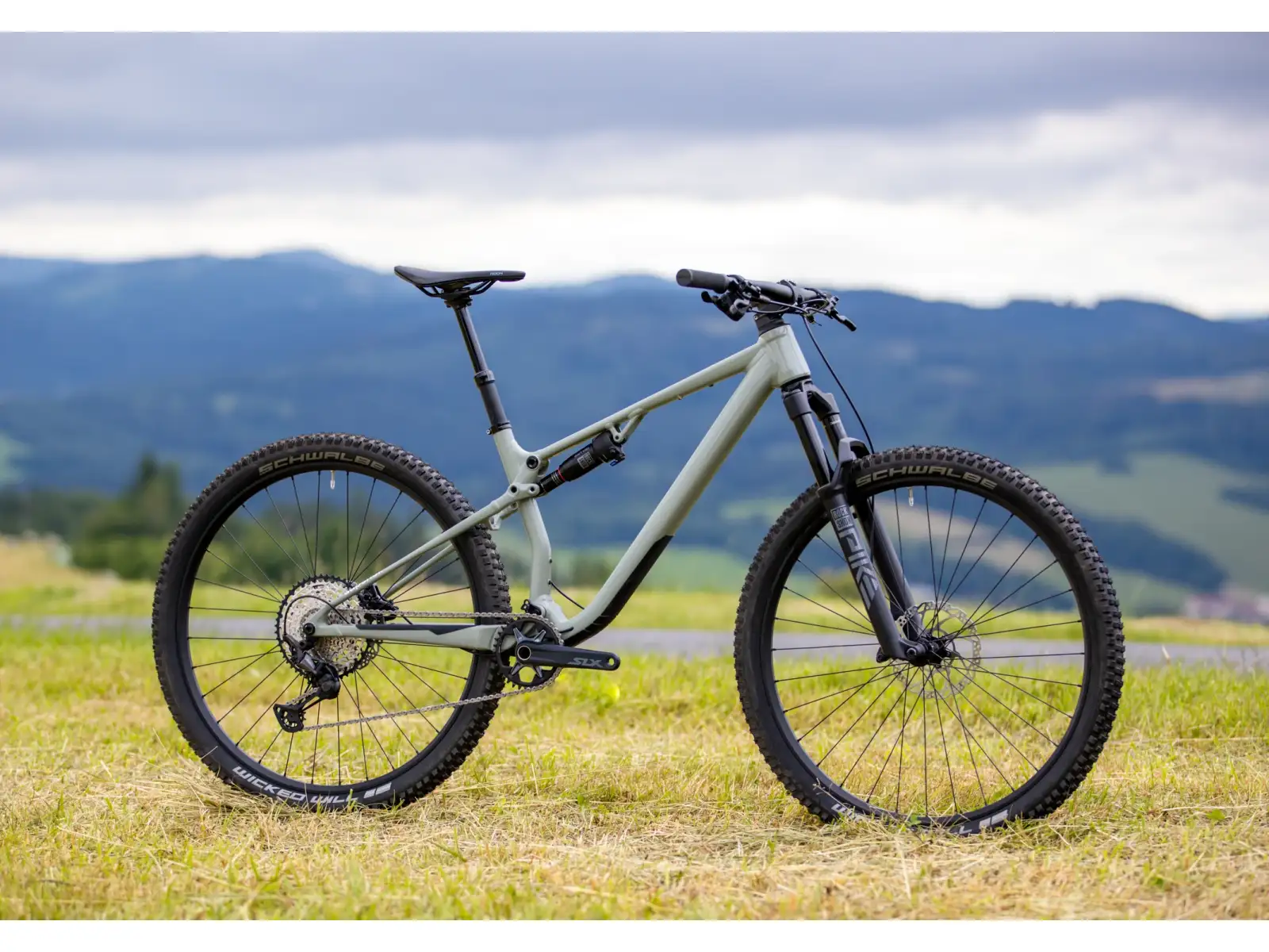 Superior XF 6.6 DC horský bicykel Matte Green/Grey