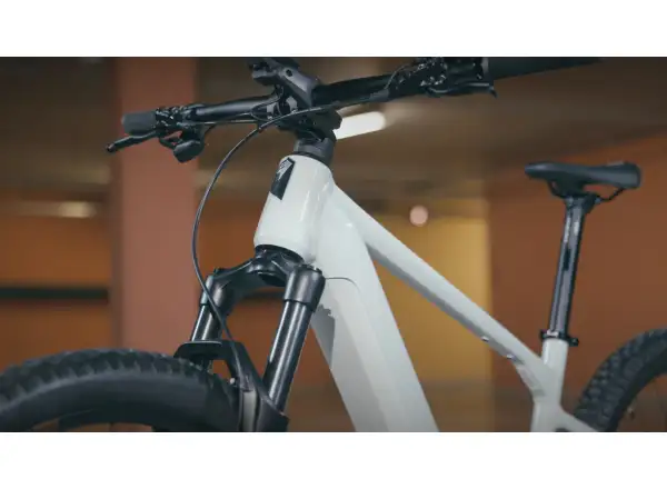 Horský bicykel Superior eXP 8089 B Gloss Chrome/Matte Black