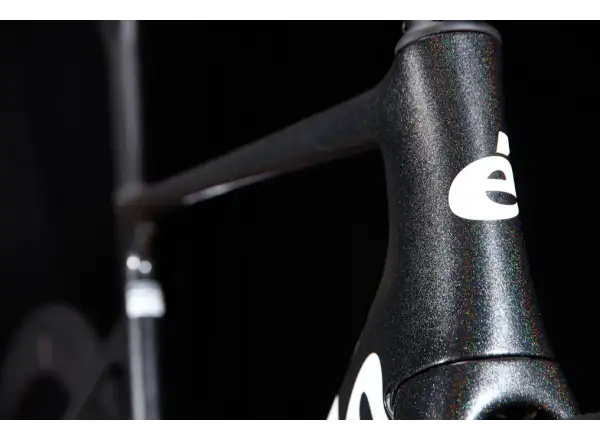 Cervélo Soloist Force eTap AXS cestný bicykel embers