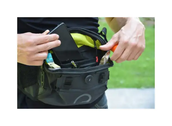 Ergon BA Hip Back ľadvinka 3 l čierna