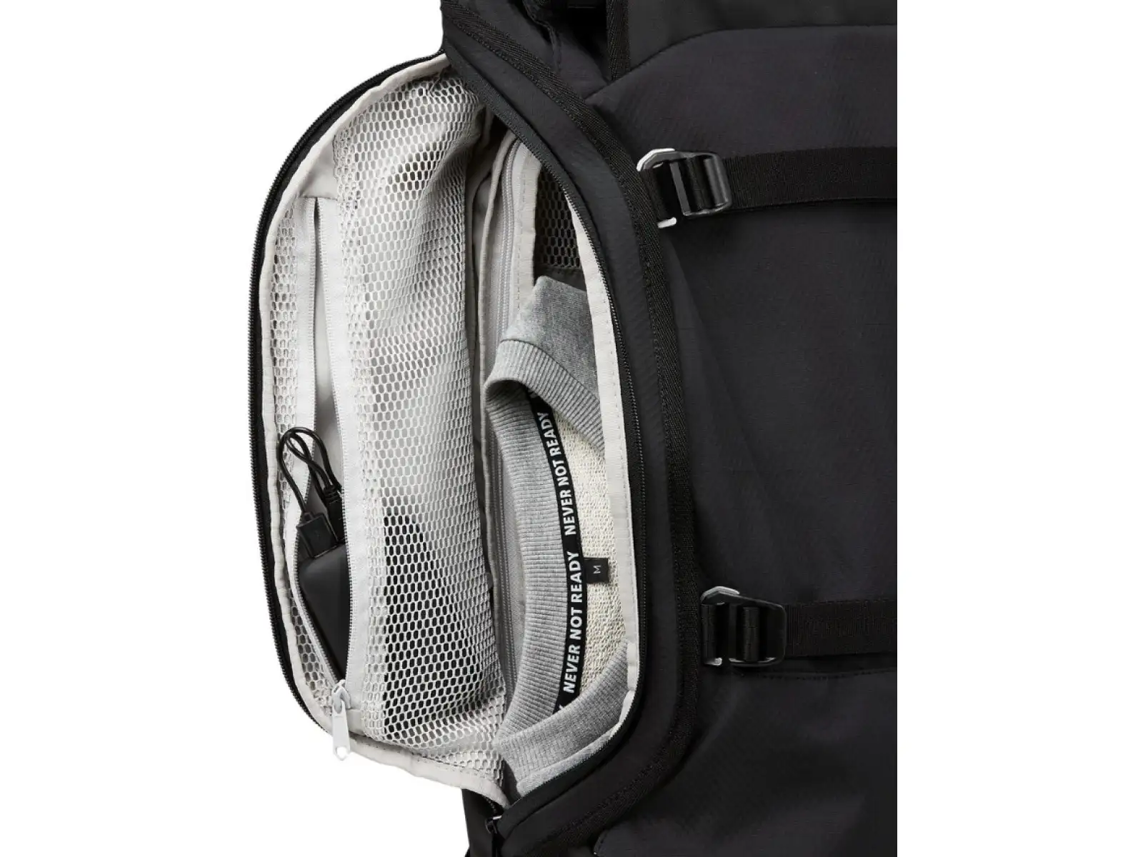 Aevor Travel Pack cestovný batoh Proof Black