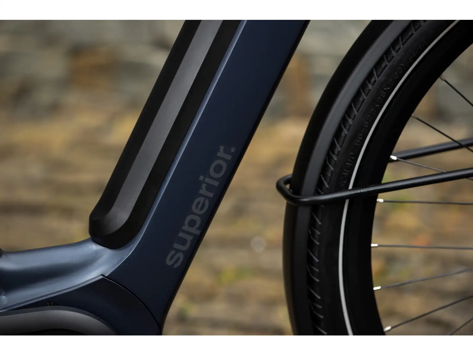 Superior eWAY 6.1 mestský elektrobicykel Matte Dark Blue
