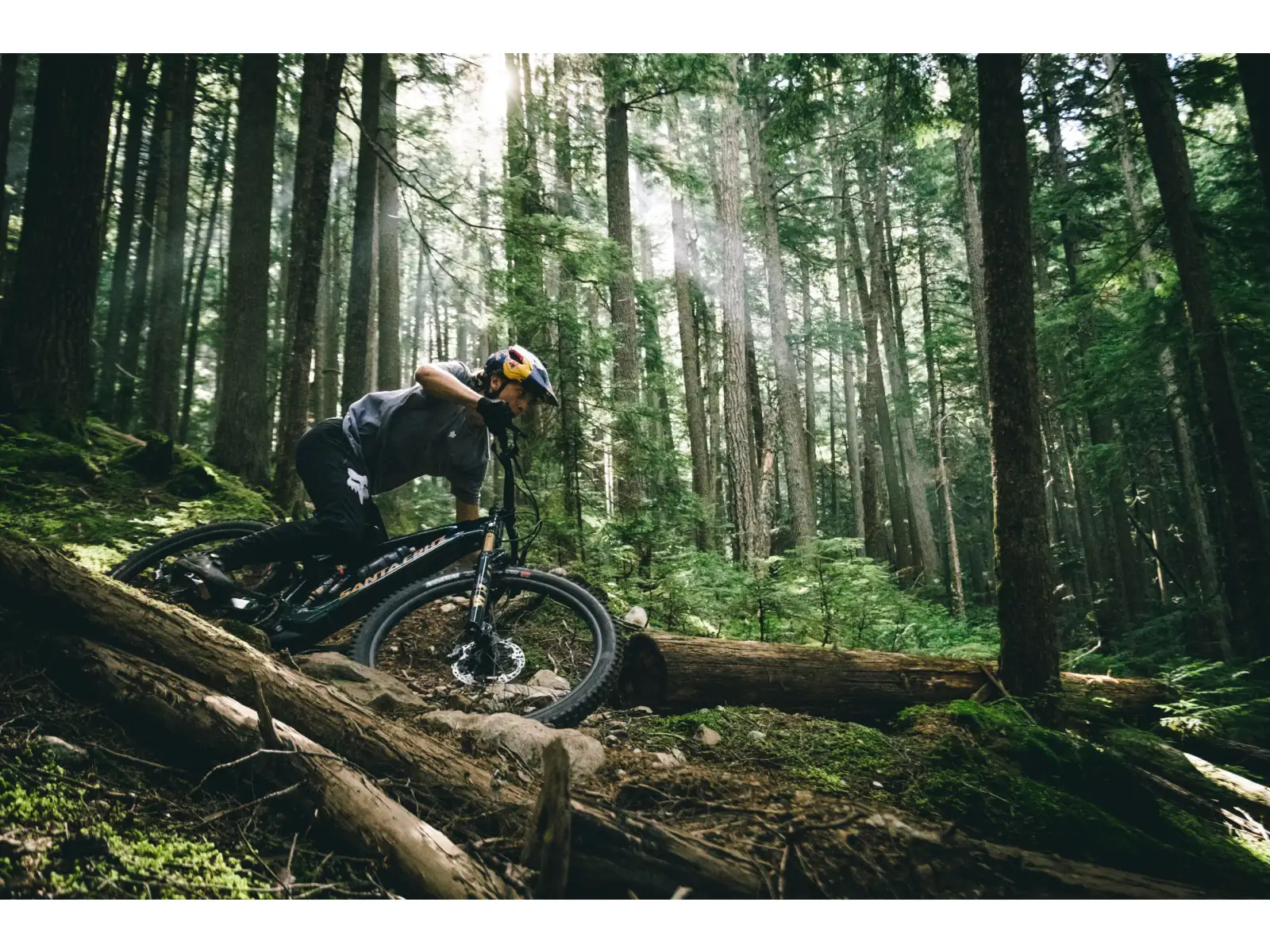 Santa Cruz Vala 1 CC MX 27 XX AXS Lite RSV CH elektrobicykel Matte Carbon