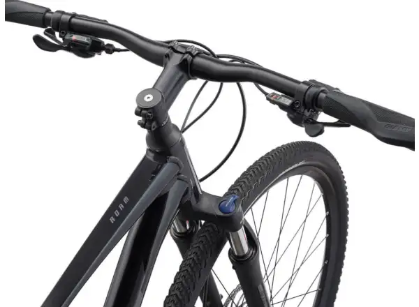 Giant Roam 2 Disc Black trekingový bicykel