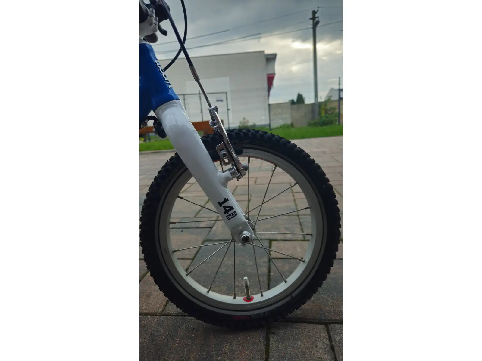 Woom 2 Blue 14 detský bicykel BAZÁR