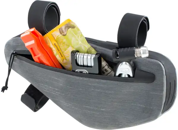 Evoc Multi Frame Pack WP M rámová brašňa karbonovo šedá