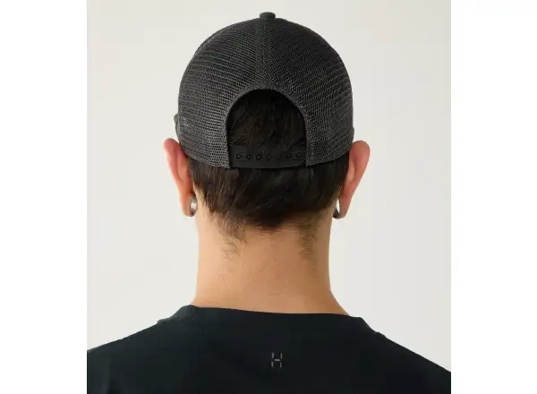 Haglöfs Trucker šiltovka Seaweed Green/Magnetite