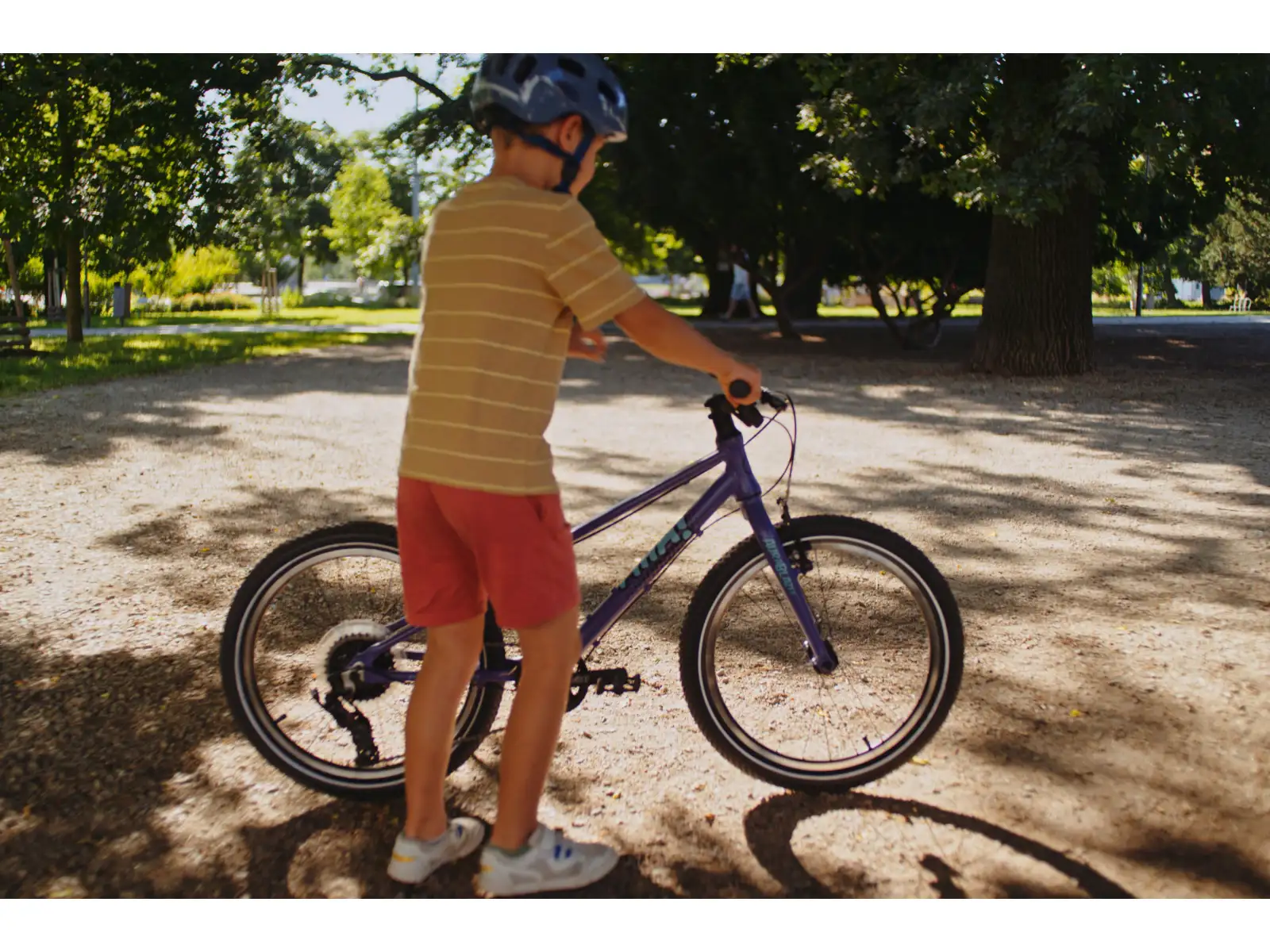 Fíha 20 AuraBlazer detský bicykel (fialový)