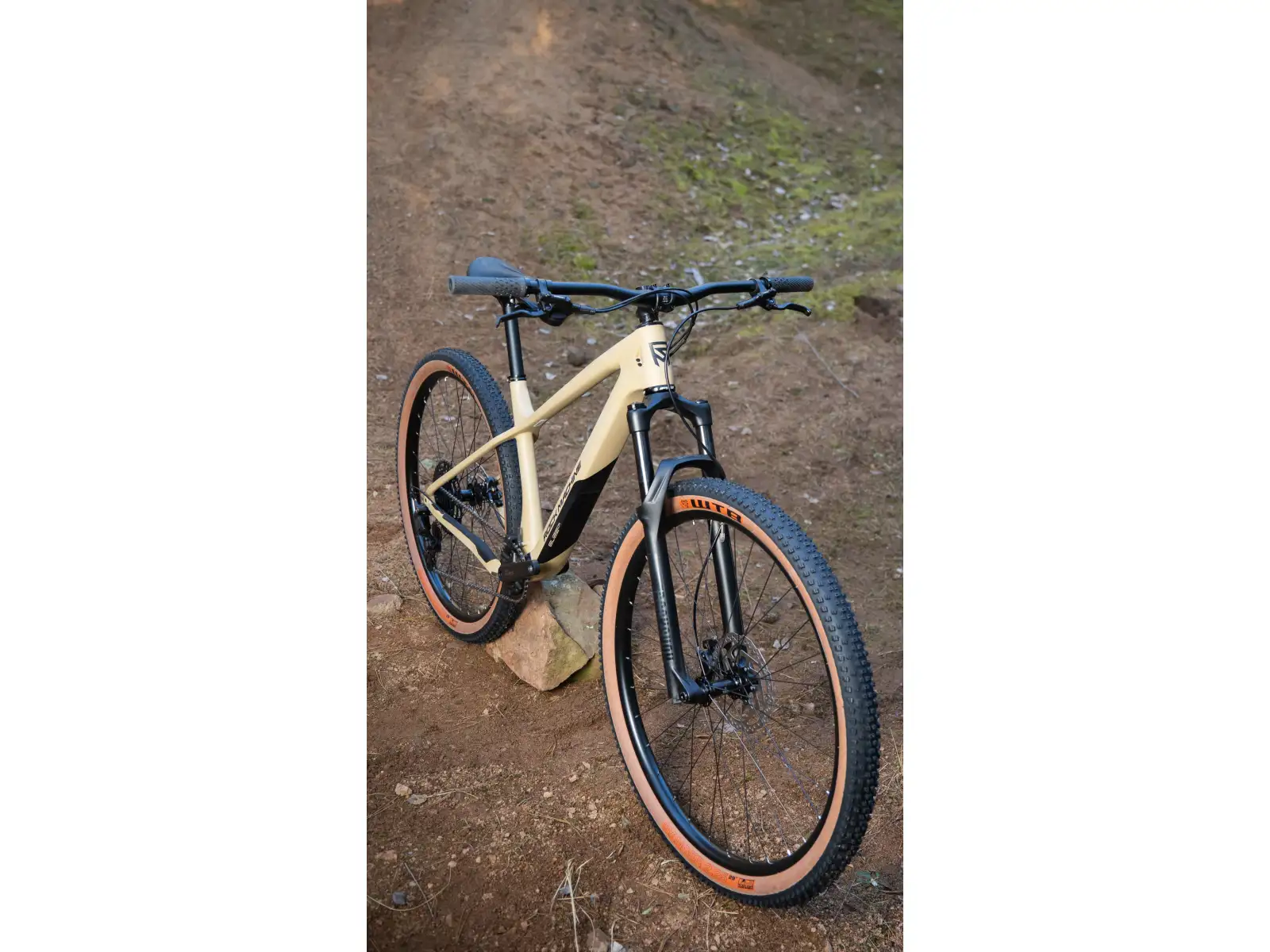 Rock Machine Blizz Cr 30 horský bicykel 29" Matte Sand