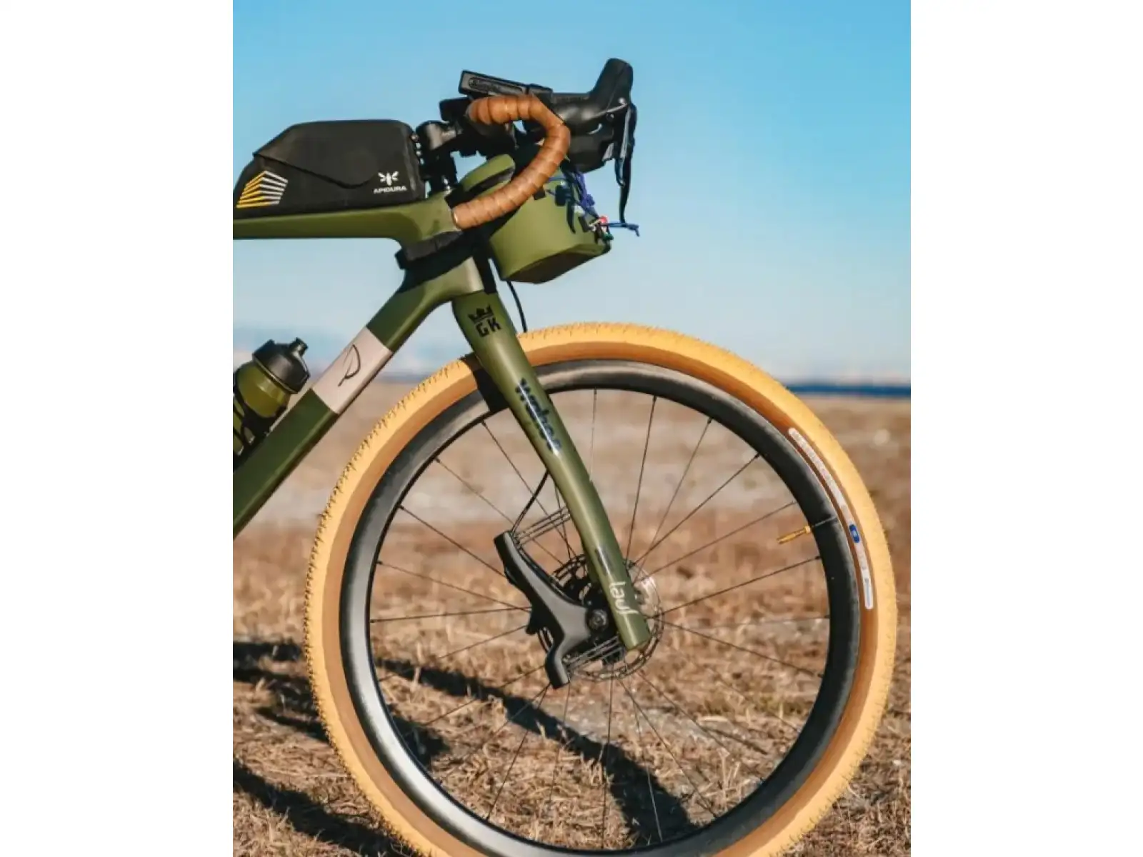 Gravelový kevlarový plášť Panaracer GravelKing X1 700x45 (karamelová/hnedá)