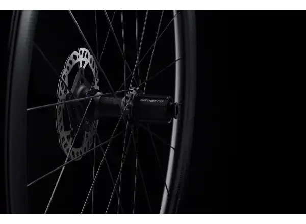 FFWD RYOT44 DT240 2:1 EXP cestné vypletené kolesá plášťové MattBlack orech Shimano HG11