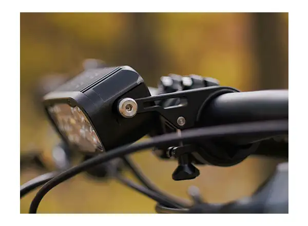 Ravemen XR6000 predné svetlo