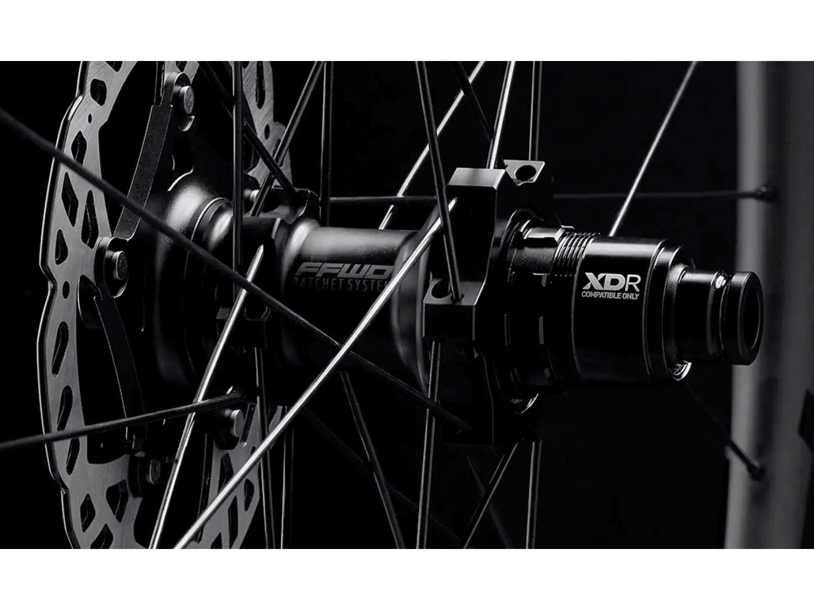 FFWD Outride Alloy cestné vypletené kolesá