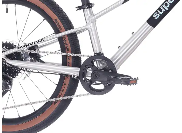 Superior TEAM 20 bicykel Gloss Brushed Alu / Rainbow Black 9.0"