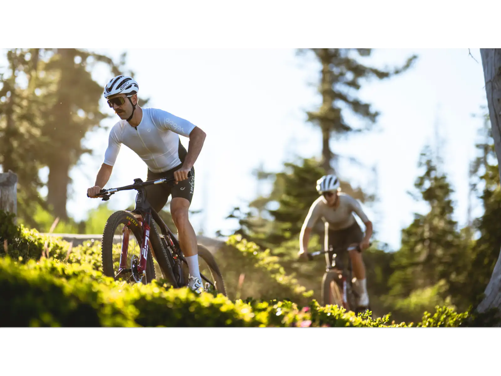 Santa Cruz Blur 5 CC 29 27 Deore horský bicykel Gloss Tart Cherry