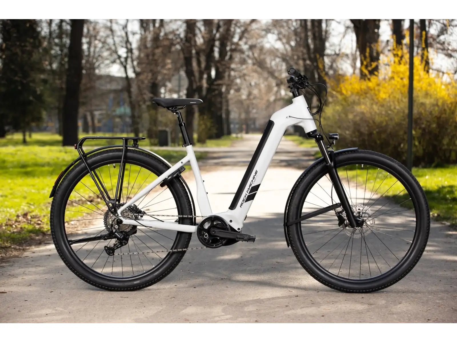 Rock Machine eRokk B70T nízkonástupový elektrobicykel Matte Limerock Grey