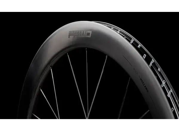 Cestné kolesá FFWD RAW CS 55 Matt Black