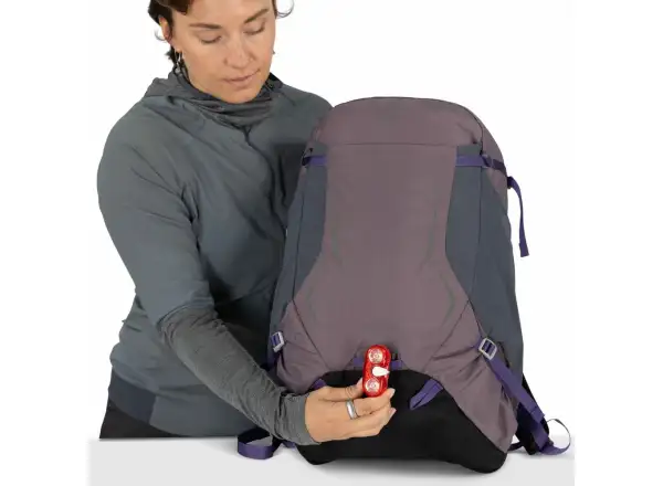 Osprey Hikelite batoh 28 l Graphite purple