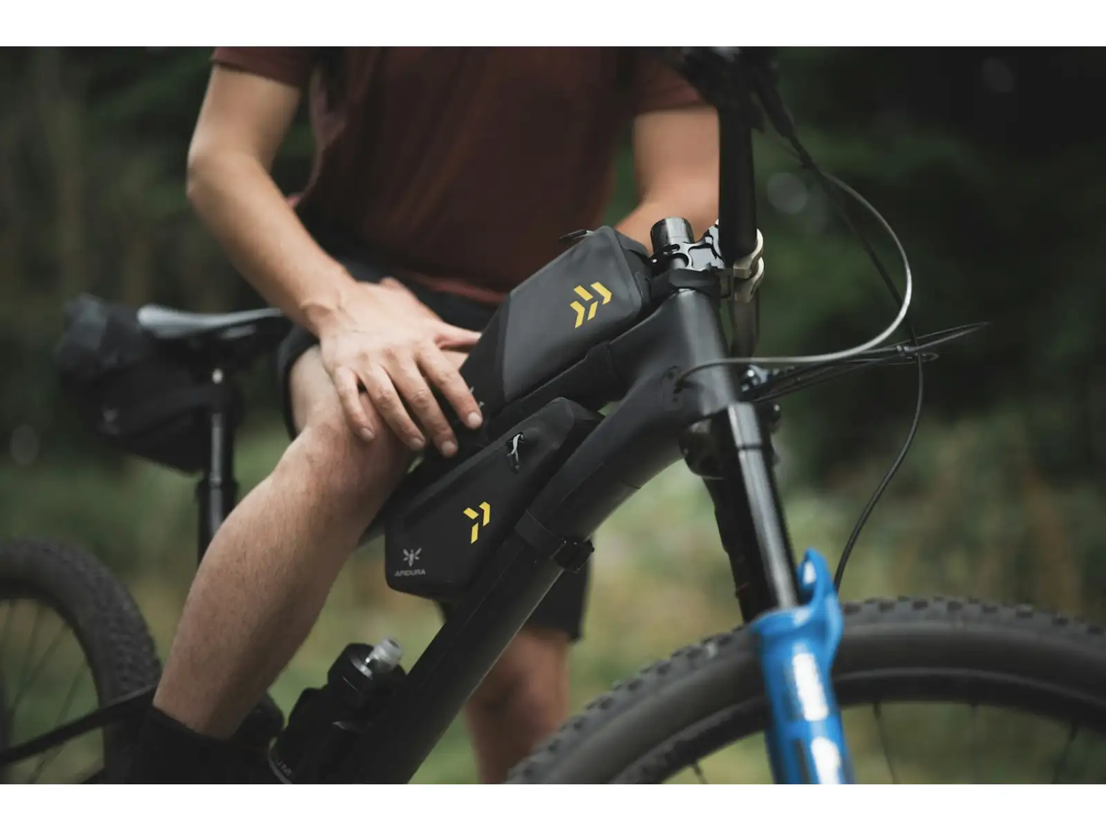 Apidura Backcountry brašňa na hornú rámovú trubku 1 l