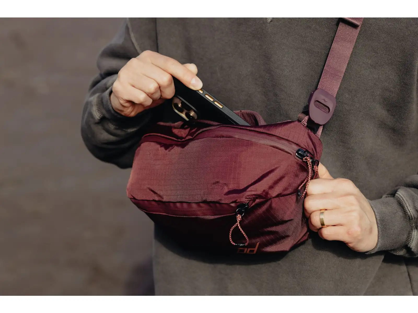 Peak Design Outdoor Sling 4L batoh Black
