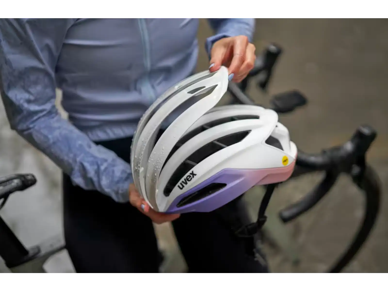 Uvex Surge Aero MIPS cestná prilba White/Lila Apricot Matt