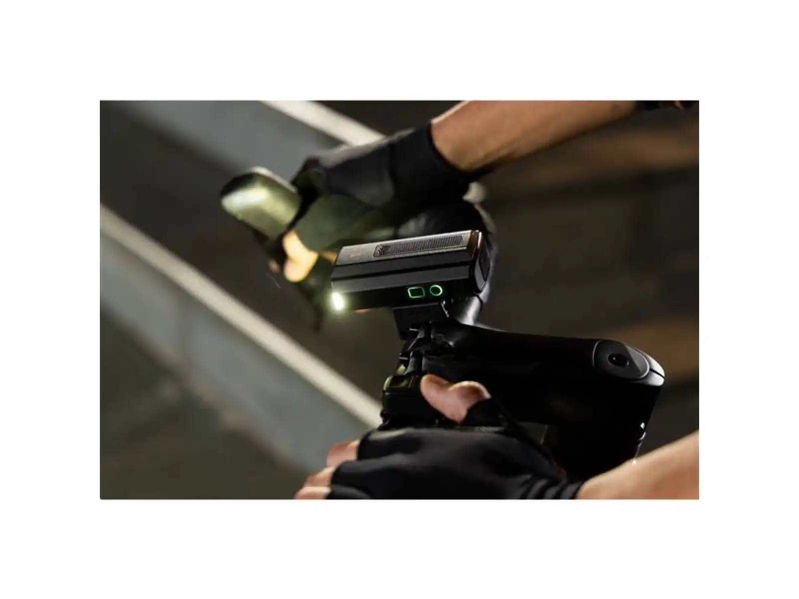 Giant Recon HL 1200 predné svetlo USB