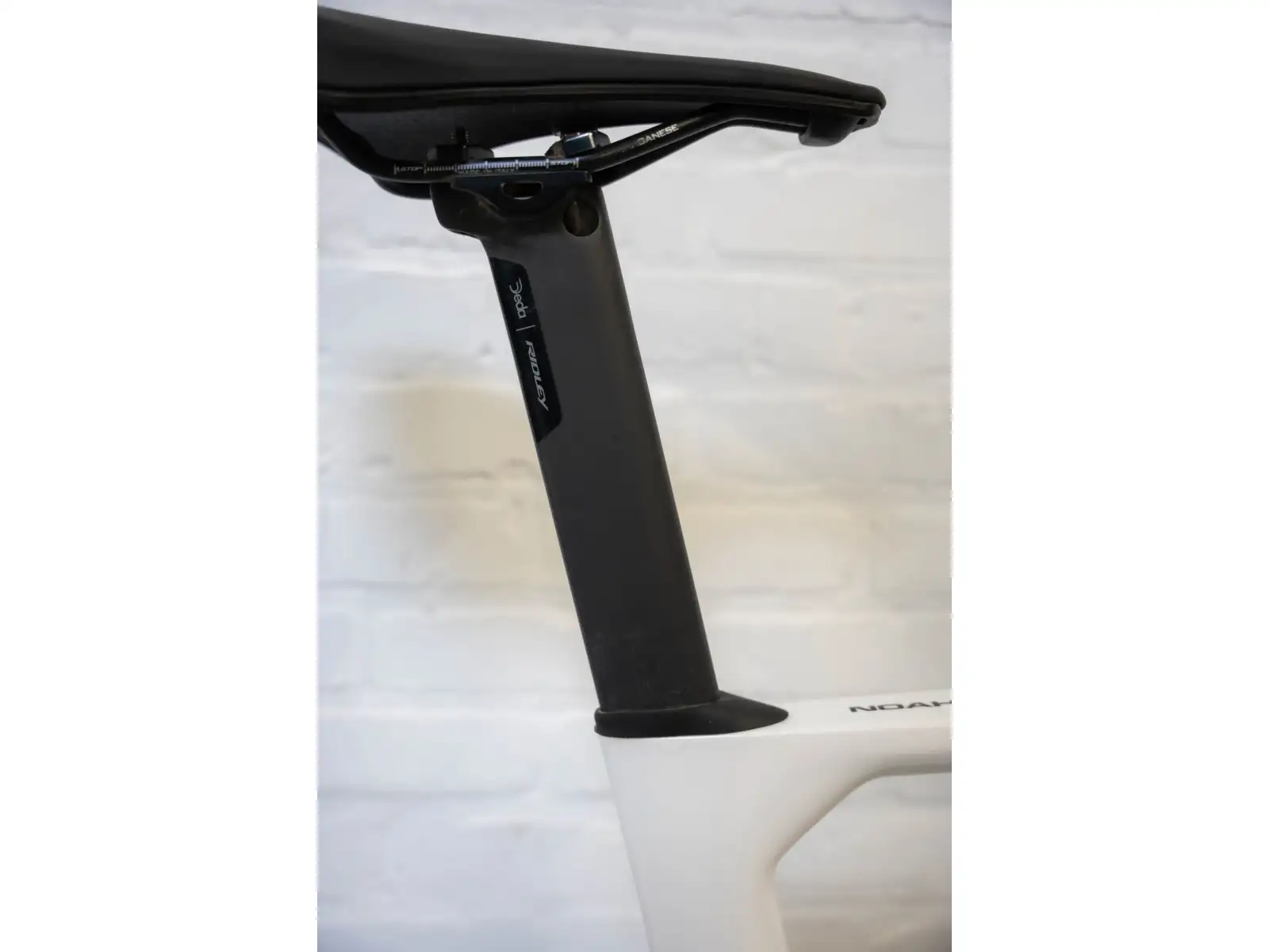Ridley NOAH 3.0 Ultegra Di2 cestný bicykel Pearl White/Black