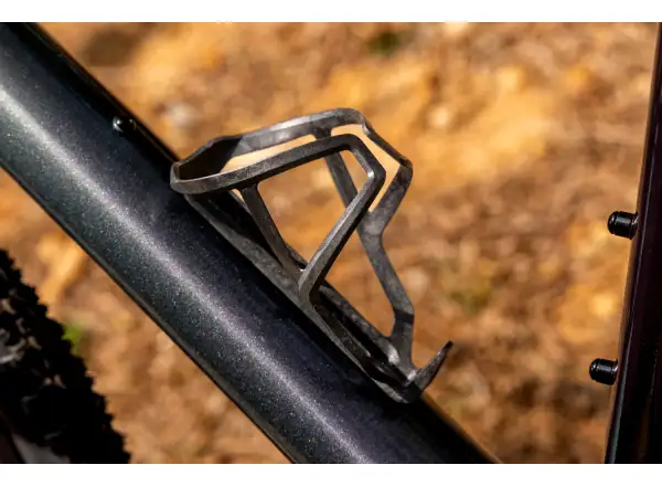 Giant Airway Elite Matt košík na fľašu Black/Gloss silver