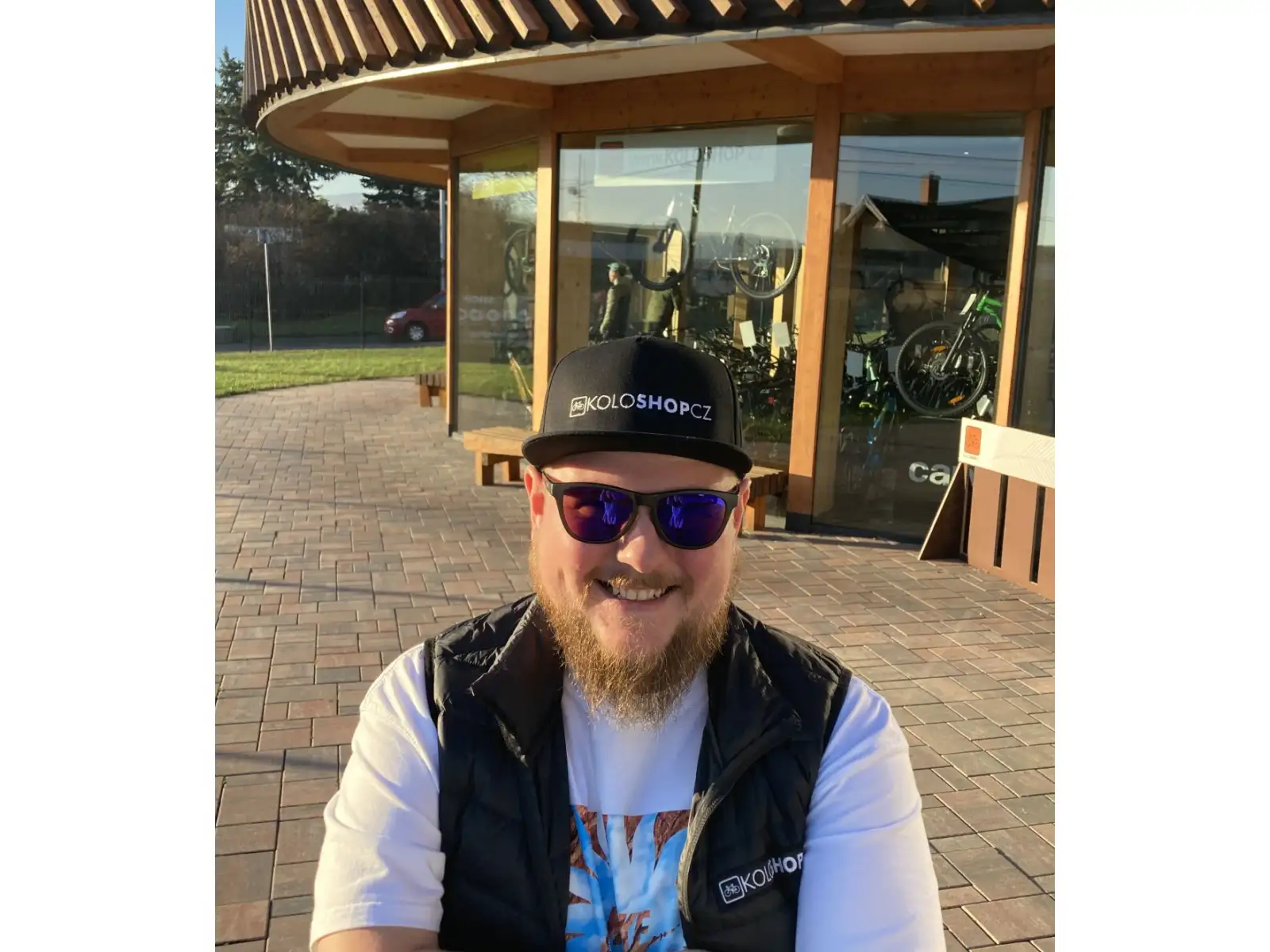 Koloshop Snapback Rapper čiapka čierna
