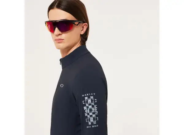 Oakley Off Grid Pkble 2.0 pánska bunda Blackout