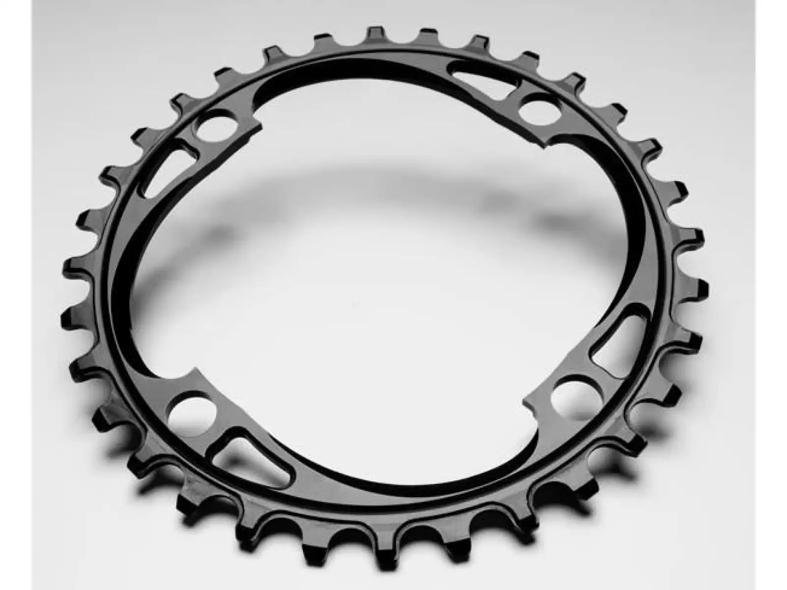 Absolute Black prevodník Shimano BCD64 28z. čierny