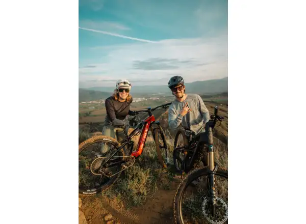 Cannondale Moterra Carbon 2 celoodpružený elektrobicykel Matte Black (BBQ)