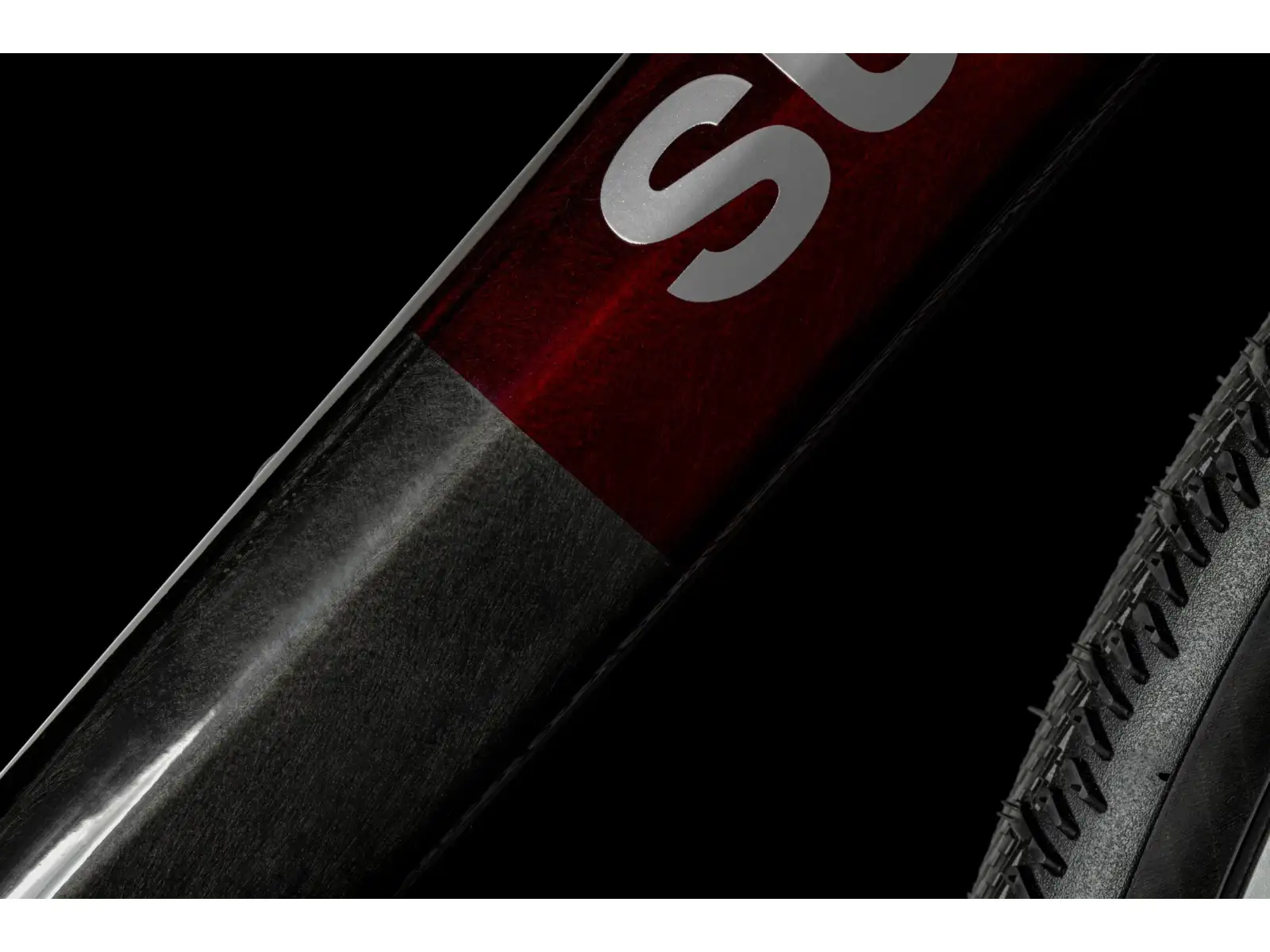 Superior XR 9.9 LTD gravel bicykel Matte Carbon/Gloss Red