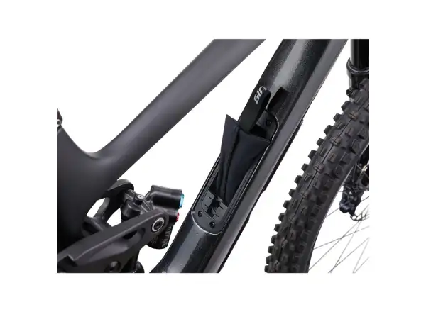 Giant Reign Advanced Pro 1 horský bicykel black diamond/carbon