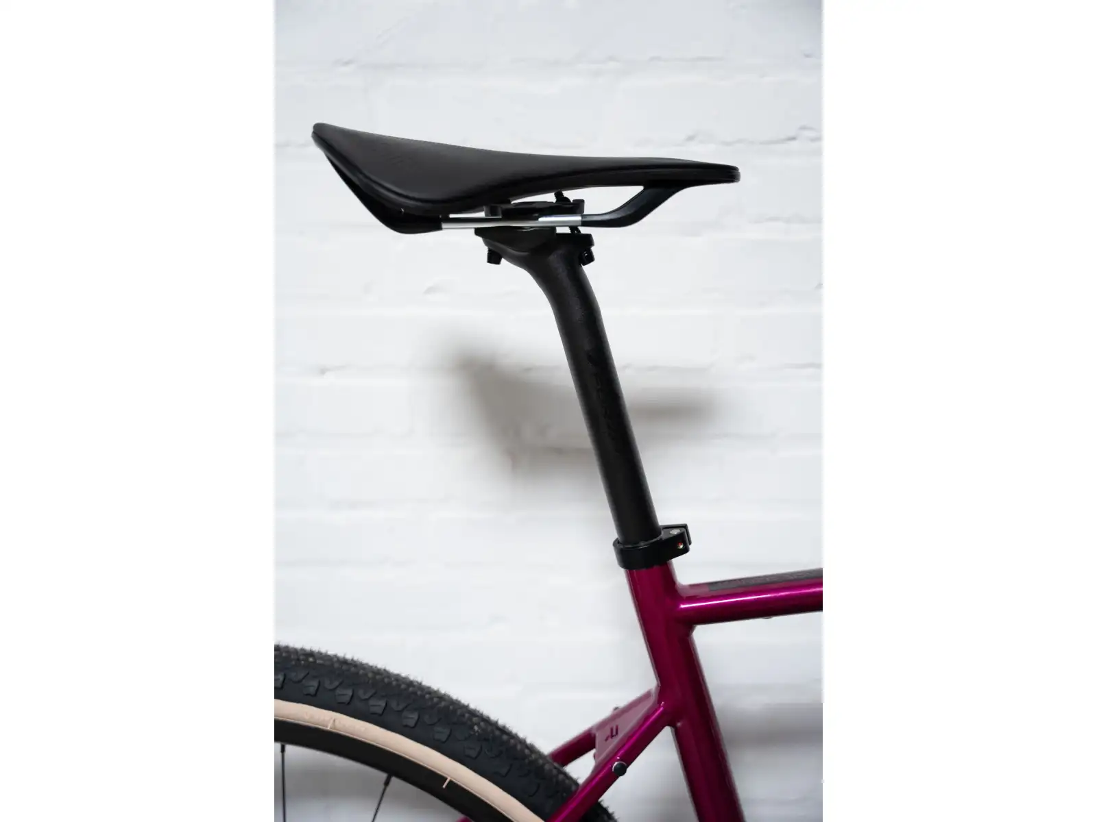 Ridley Kanzo Adventure Alu GRX400 gravel bicykel Jazzberry Jam Metallic/Black