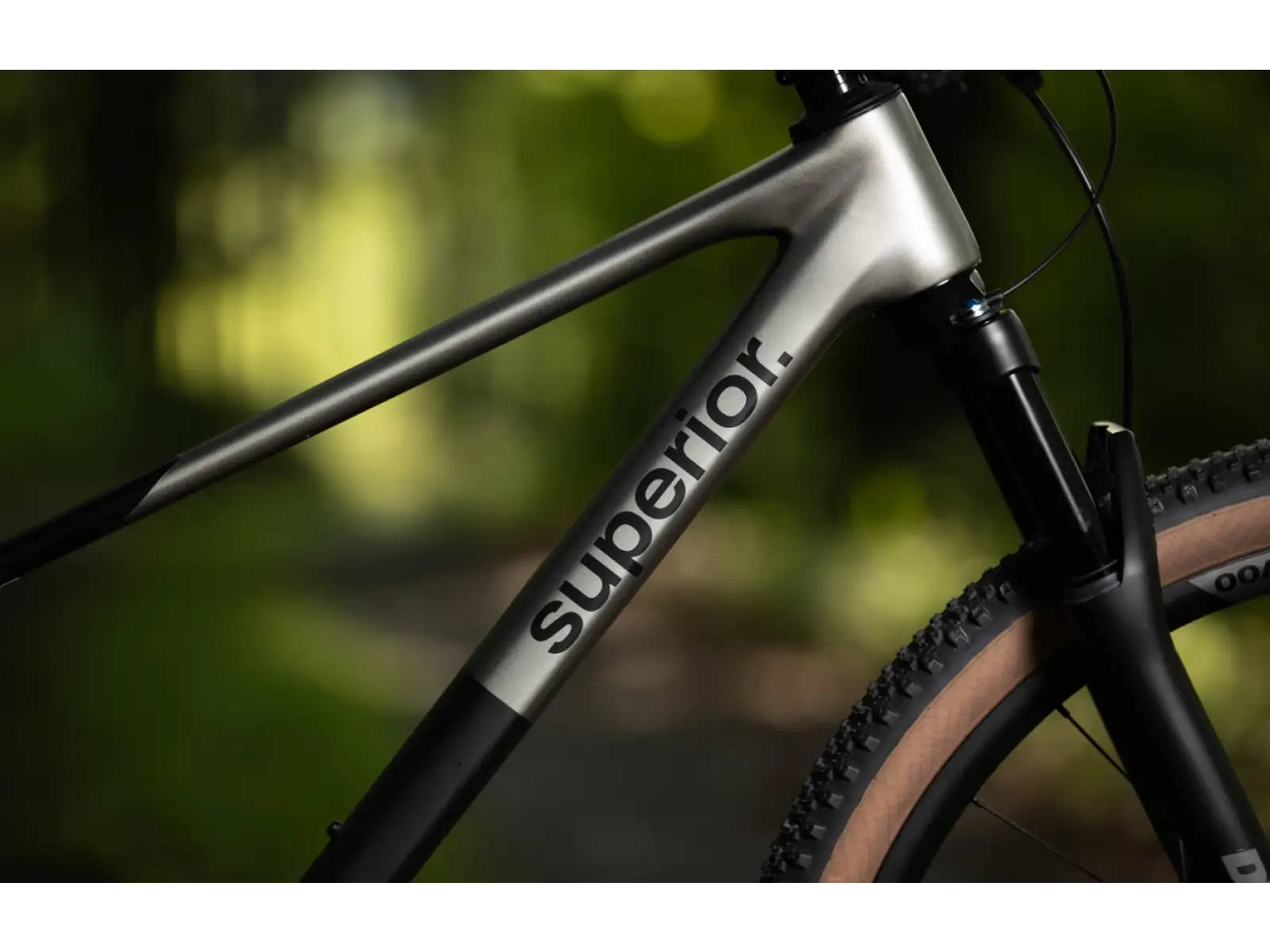 Superior XP 9.8 horský bicykel Matte Carbon/Dark Chrome