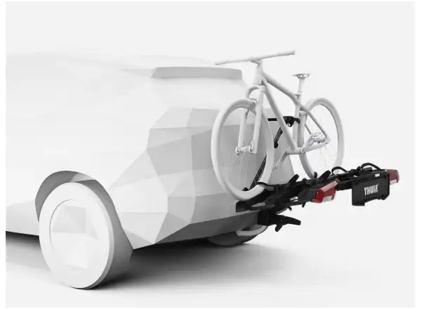 Thule OutPace nosič na ťažné zariadenie pre 3 bicykle
