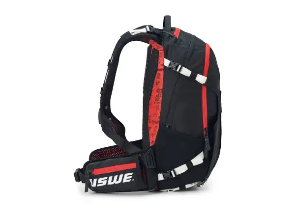 USWE Flow 16 batoh s chráničom chrbtice Black/Red 16 l