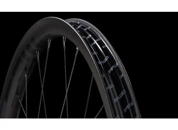 FFWD OUTLAW (30 mm) DT240 EXP BOOST Karbónové kolesá Microspline MattBlack
