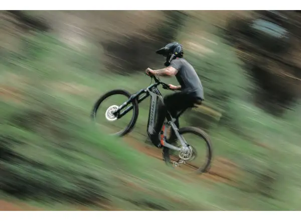 Cannondale Moterra Carbon LT 1 celoodpružený elektrobicykel Black