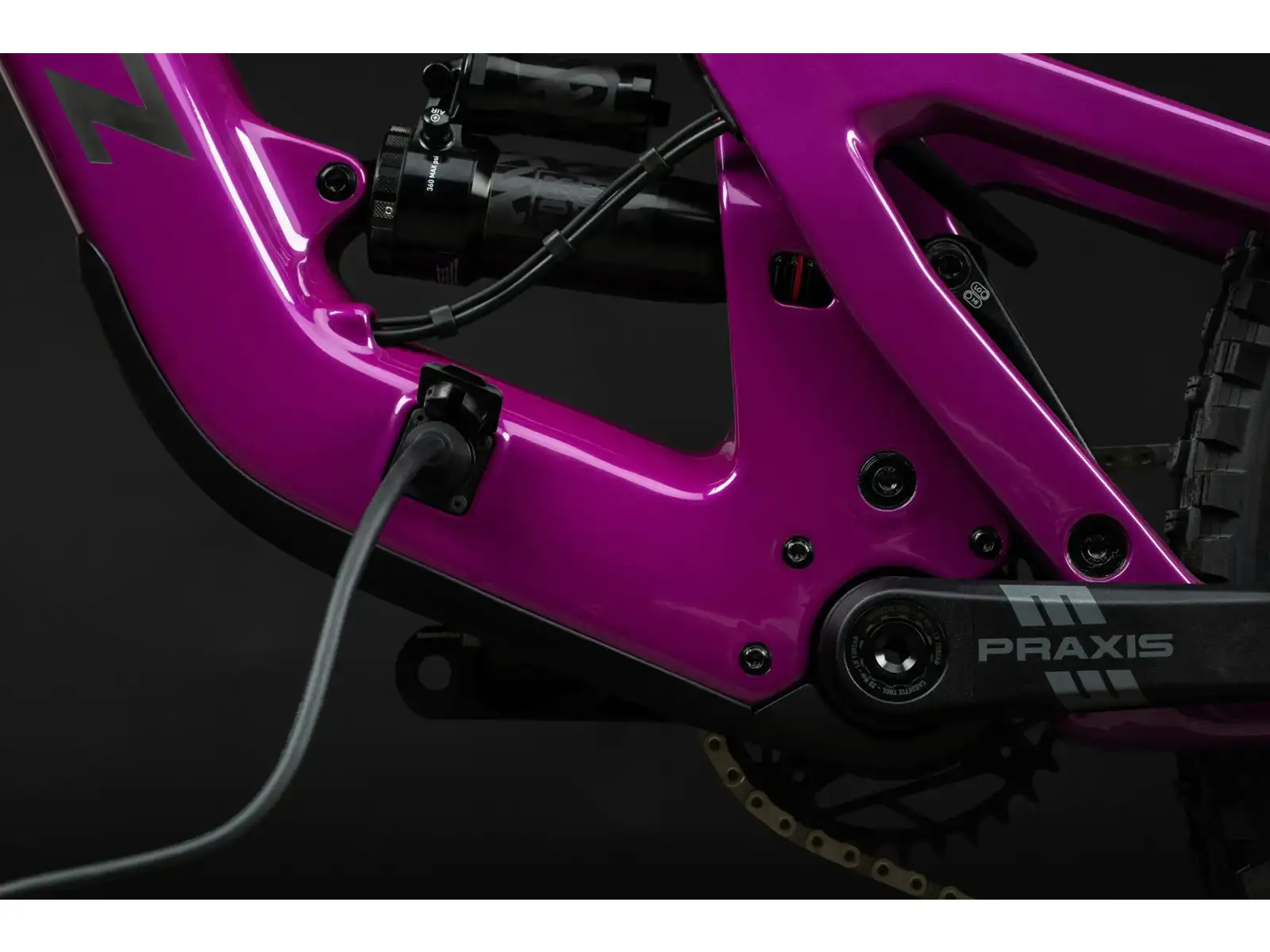 Santa Cruz Heckler SL 1 C R celoodpružený elektrobicykel Gloss Magenta