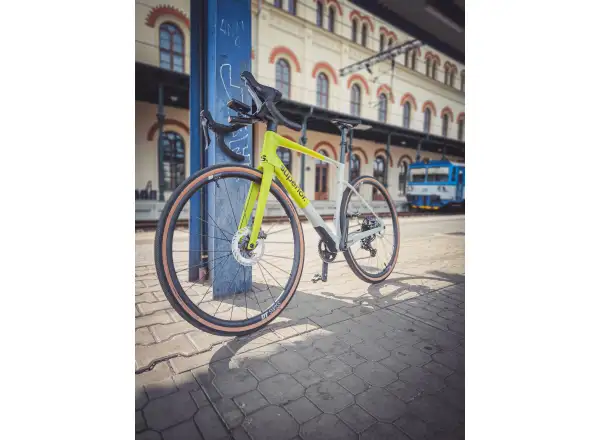 Superior XR 9.7 GR Gloss gravel bicykel Grey/Racing Yellow