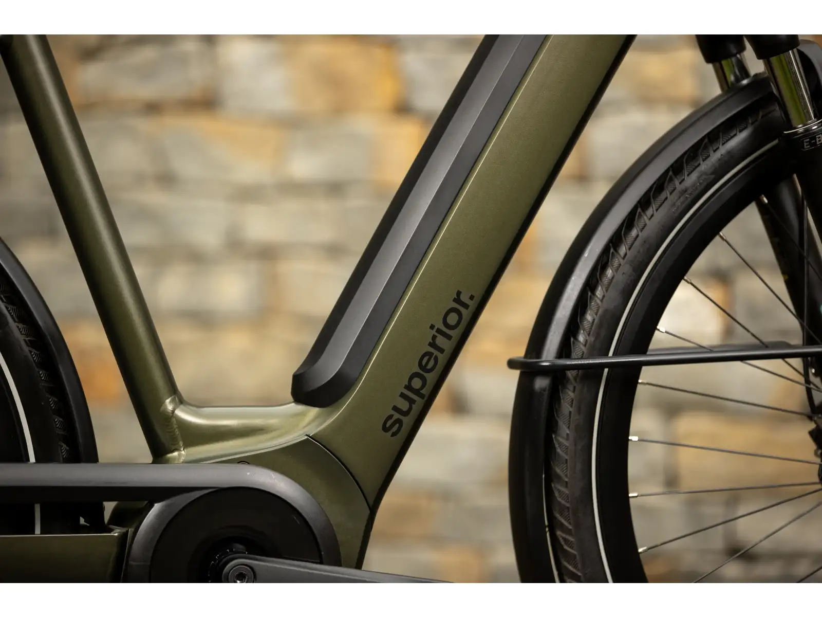 Superior eWAY 6.4 mestský elektrobicykel Matte Black
