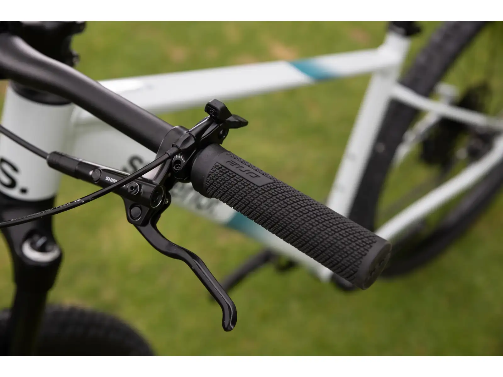 Superior XC 6.2 horský bicykel Gloss Grey/Petrol