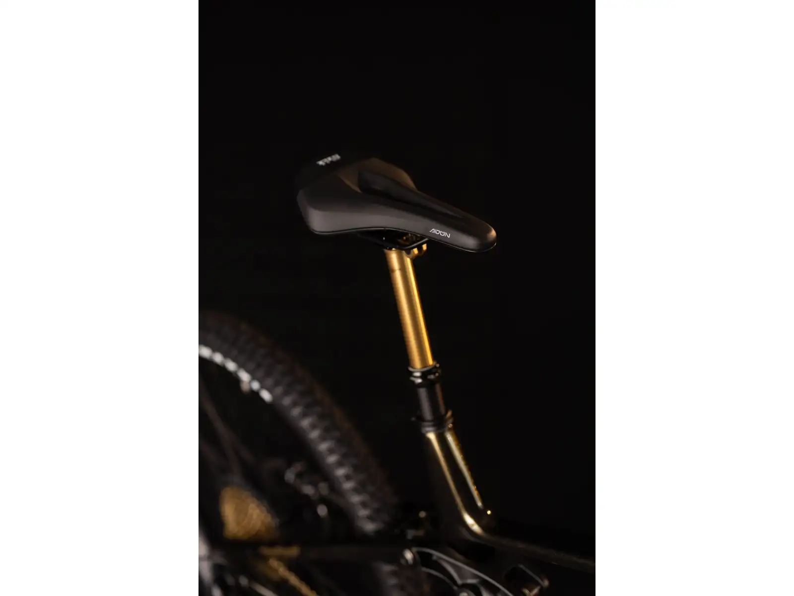 Crussis Legend 68 celoodpružený elektrobicykel