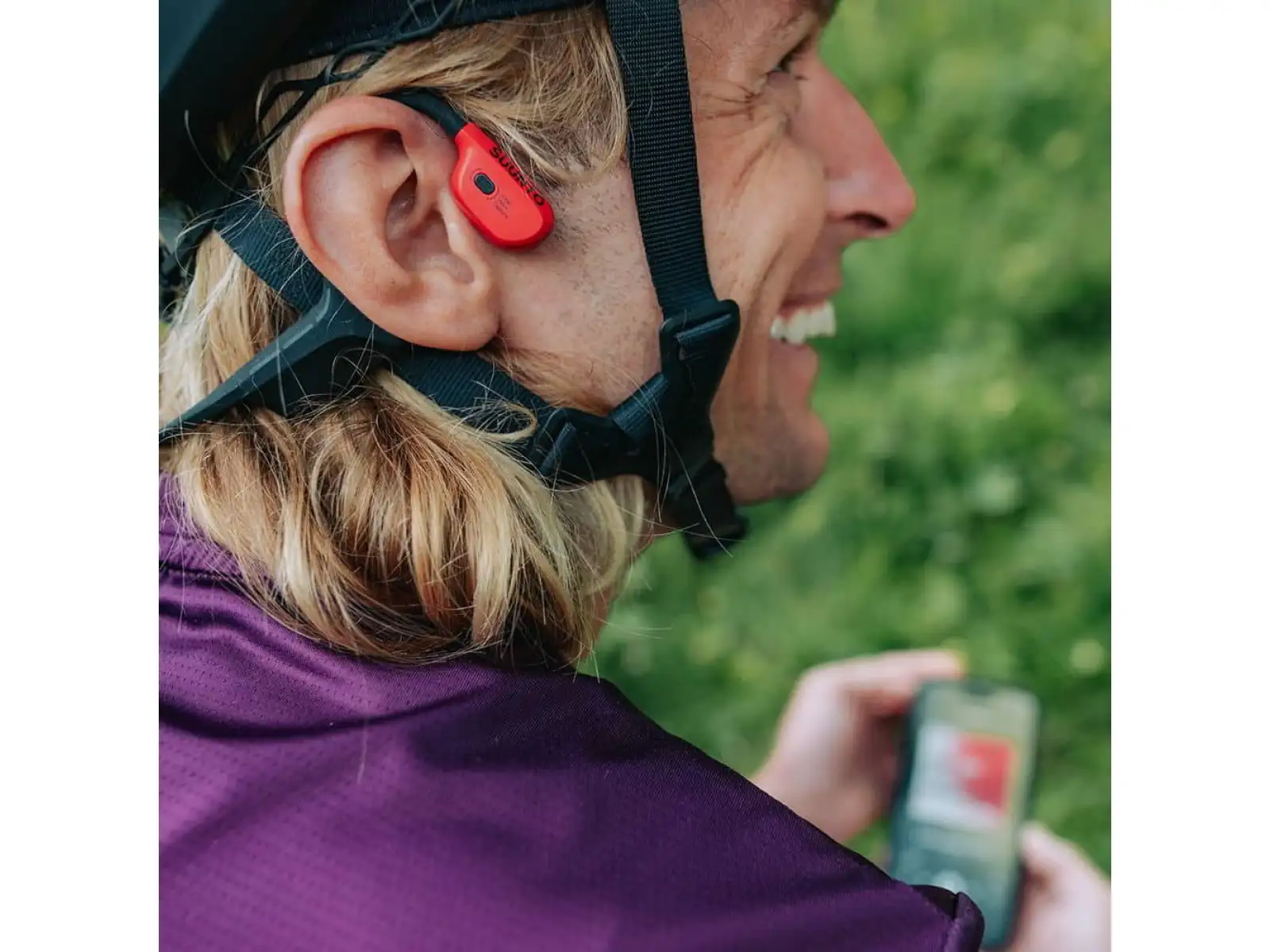 Suunto Wing slúchadlá s nabíjateľnou stanicou Lava Red