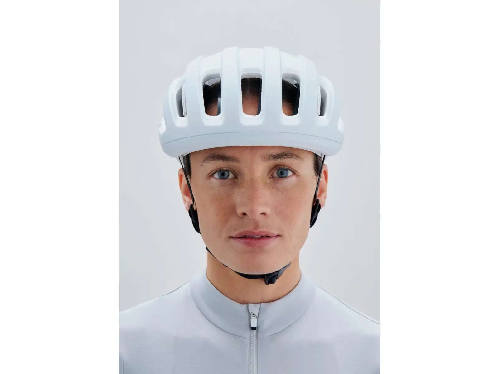 POC Amidal cestná prilba Hydrogen White Matt