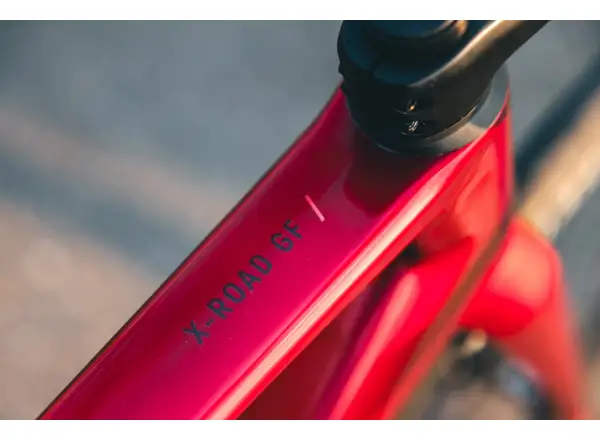 Superior X-Road 9.8 GF lesklý karbón červený